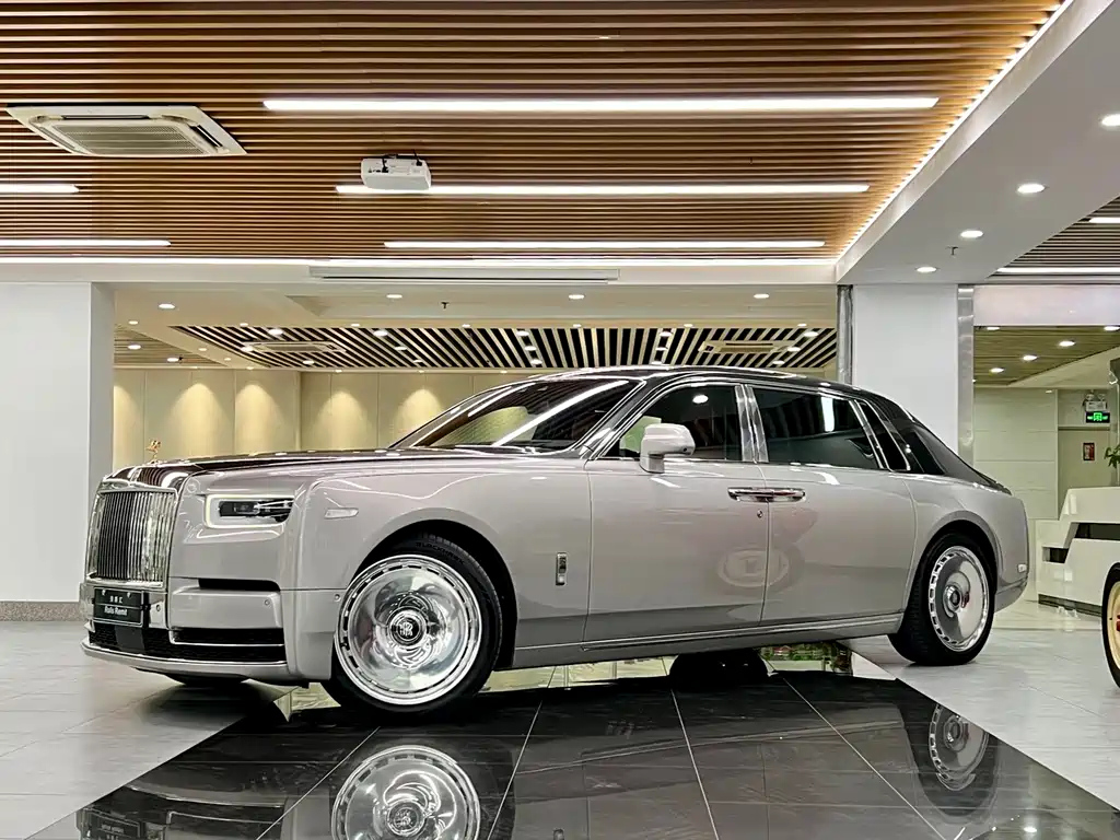 ROLLS ROYCE PHANTOM