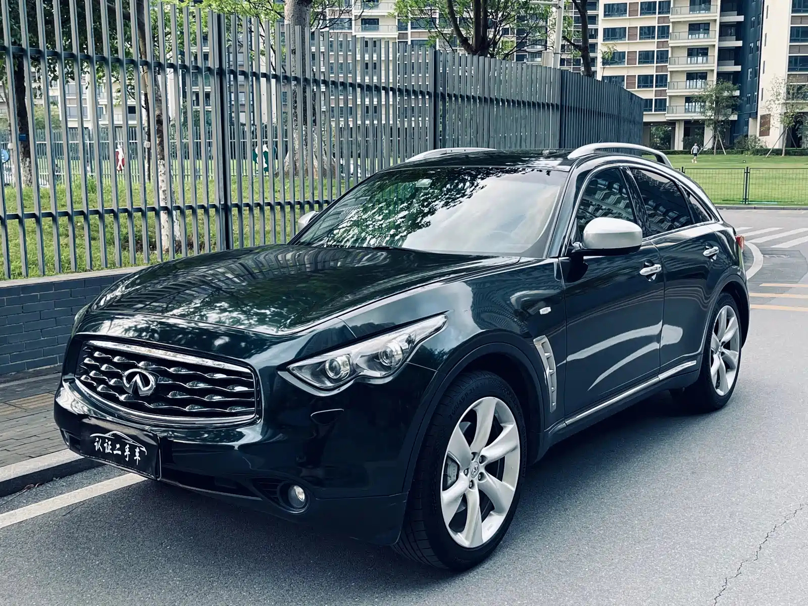 INFINITI FX